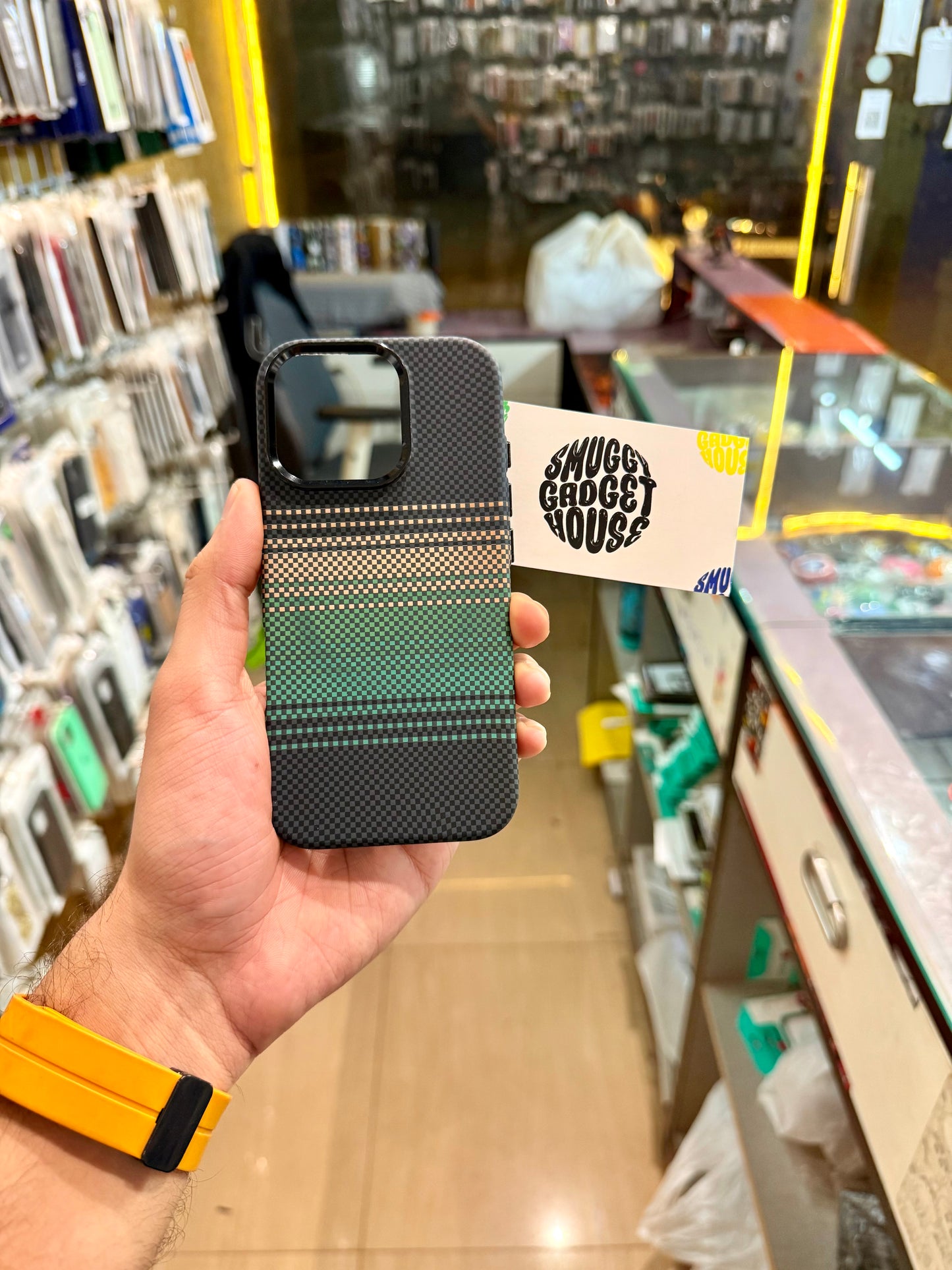 Sunset Green Aramid Fibre MagSafe Case for Iphone