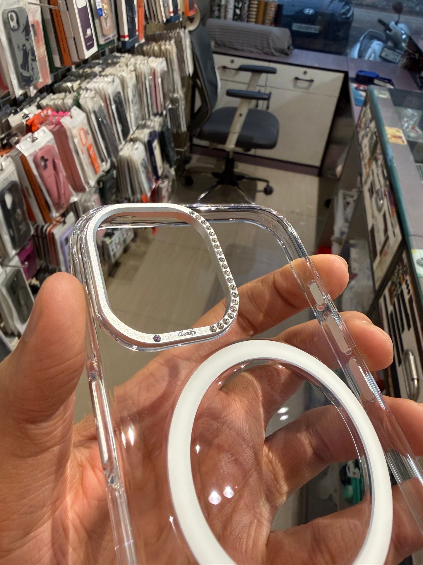 Tronzo Anti Yellow Diamond MagSafe Case for Iphone (Og)