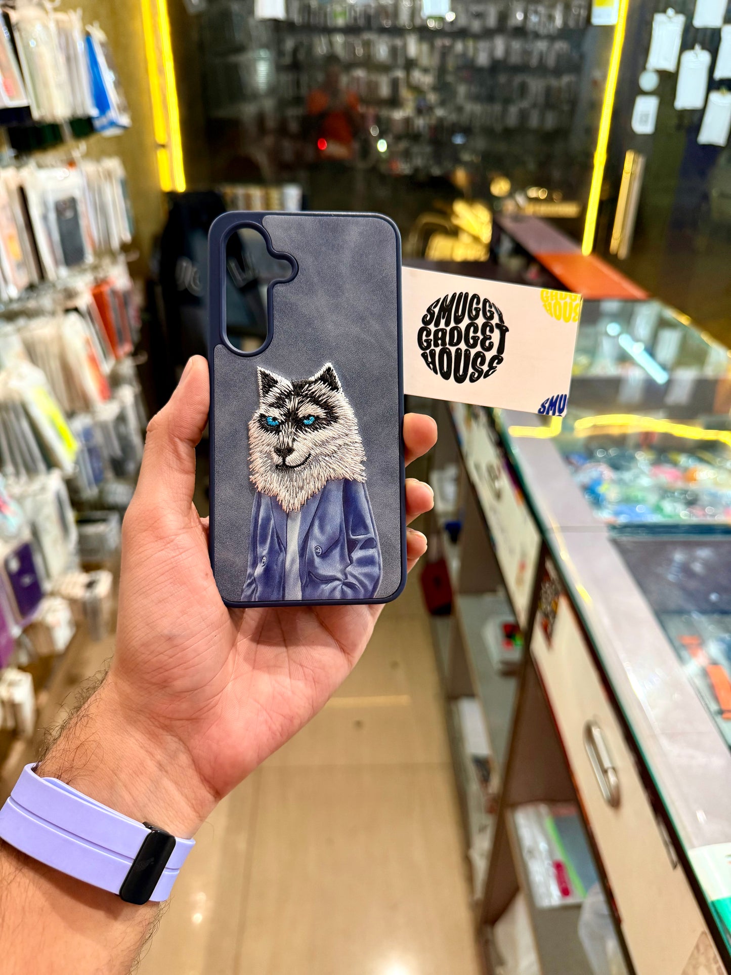 Nimmi Wolf Velvet Embroidery Case for SAM Galaxy