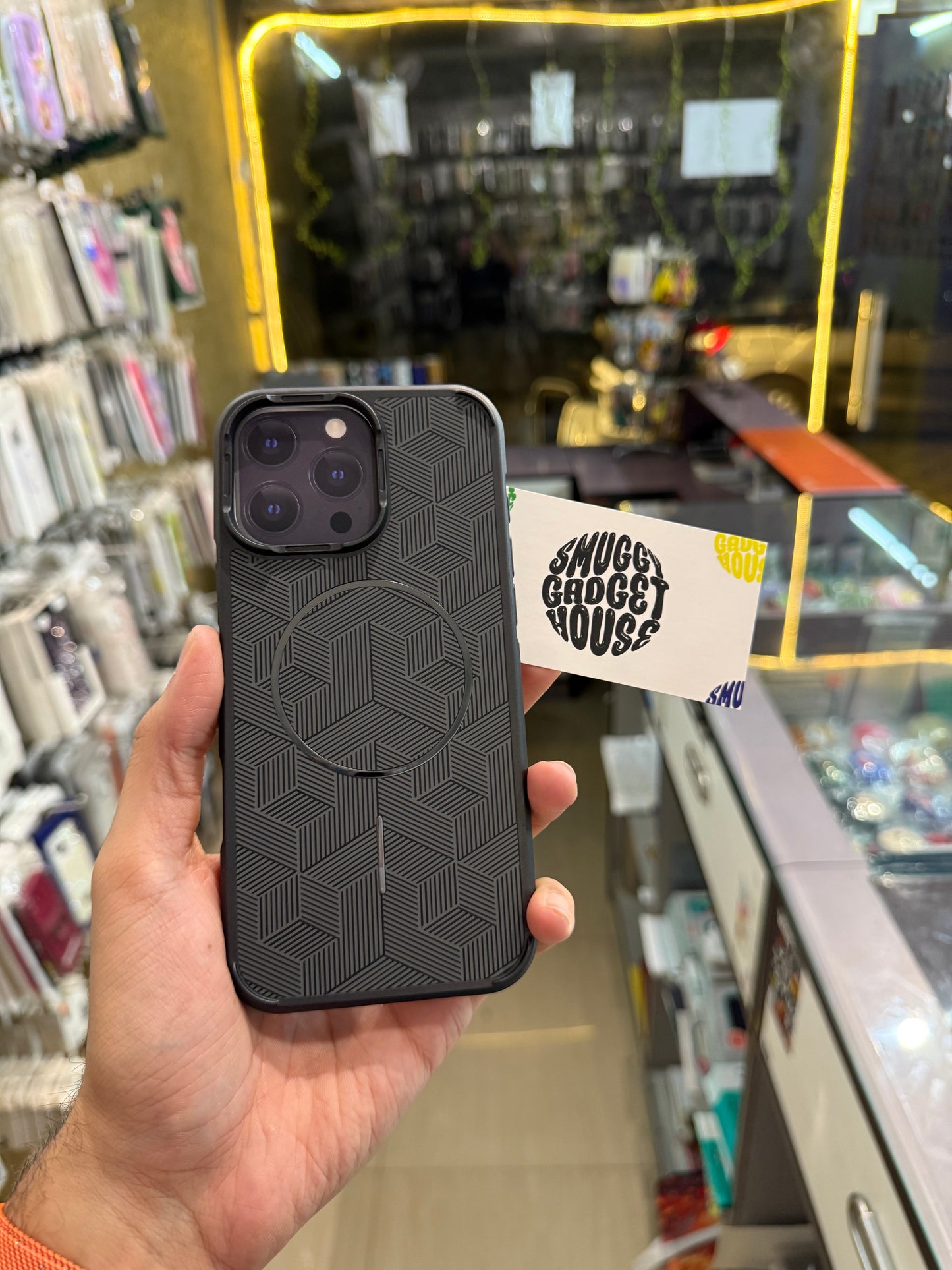 Slim Carbon Magsafe case for IPhone
