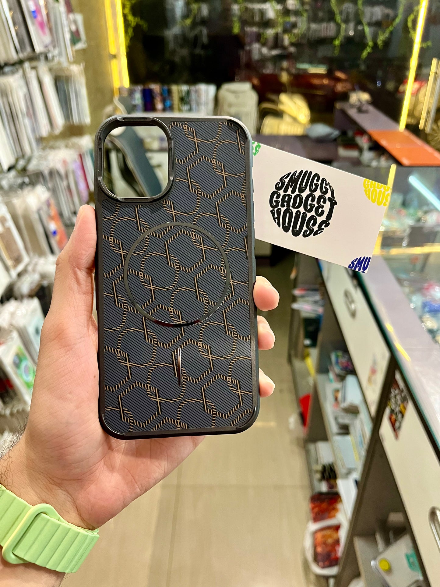 Slim Carbon Magsafe case for IPhone