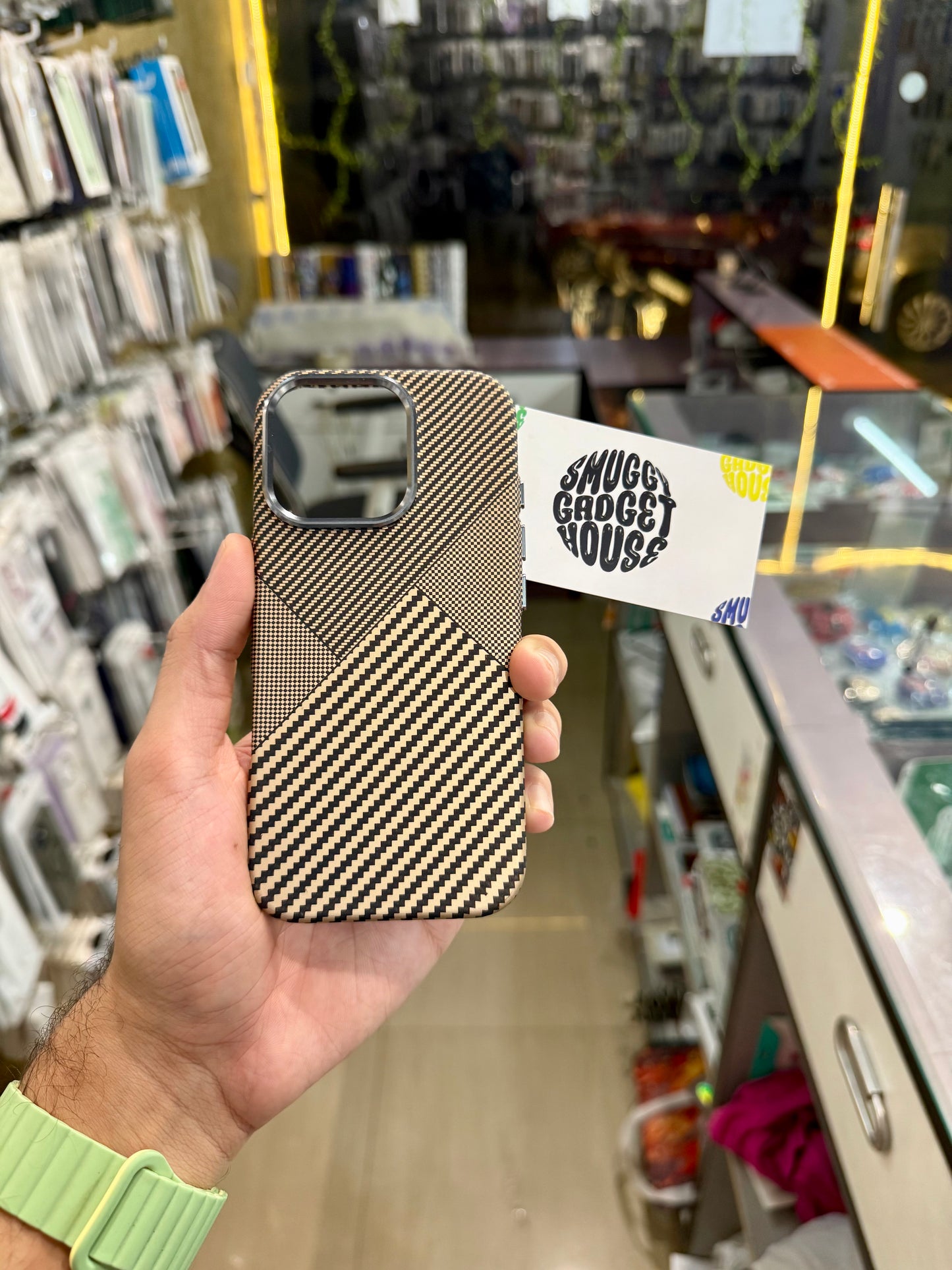Gold Aramid Carbon Fibre MagSafe Case for Iphone