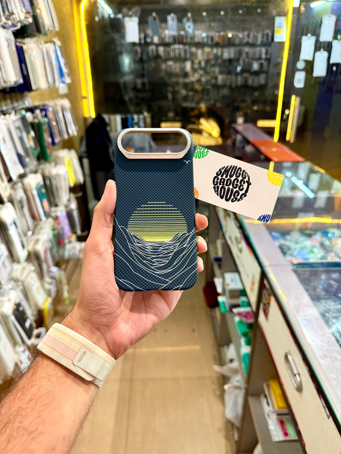 Og Sunset Aramid Fibre MagSafe Case for Iphone (Side Cut)