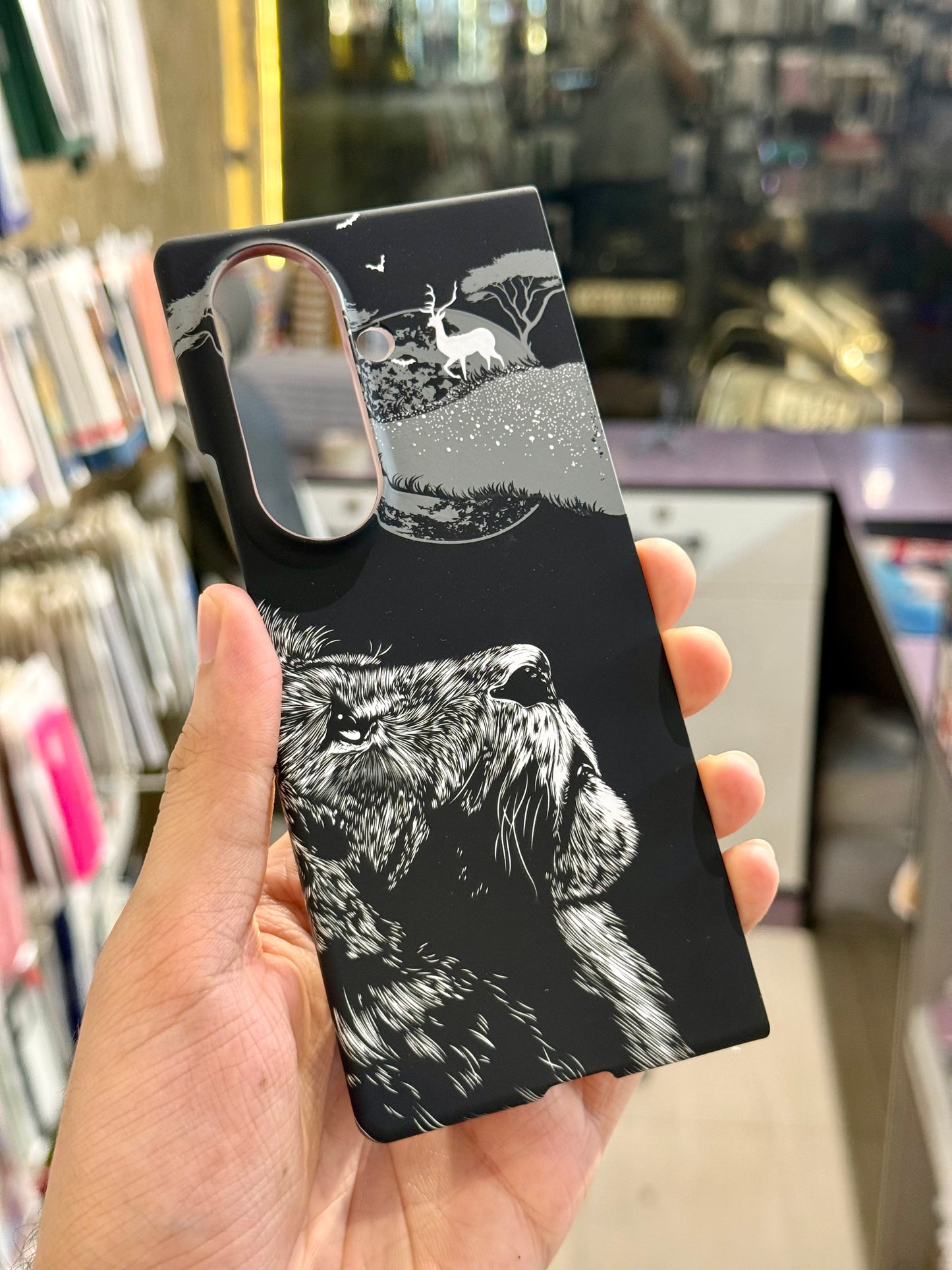 Luxo Lion Carbon MagSafe Case for SAM Galaxy Fold