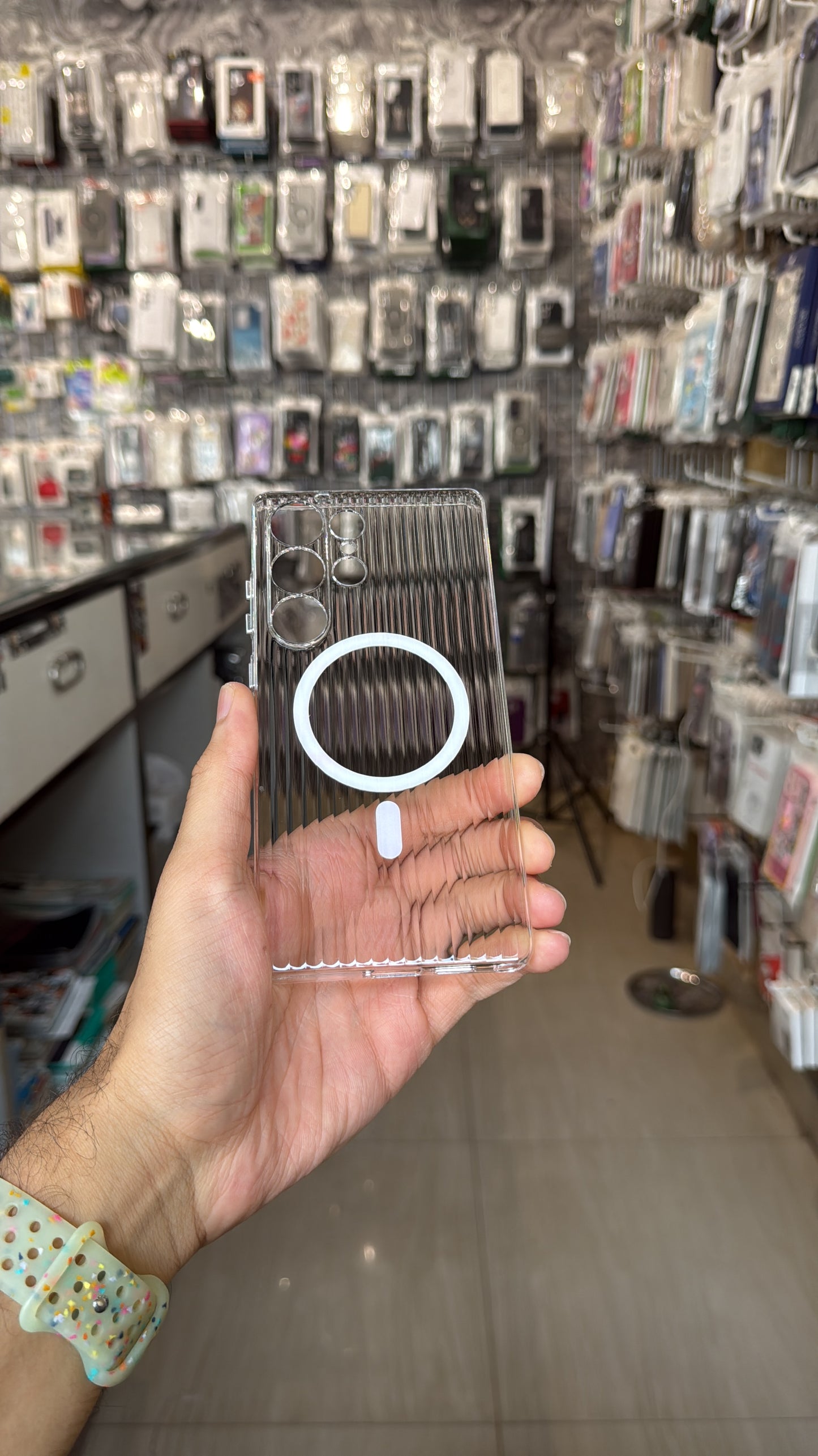 Anti Yellow Magsafe Case for SAM Galaxy (Wavy)