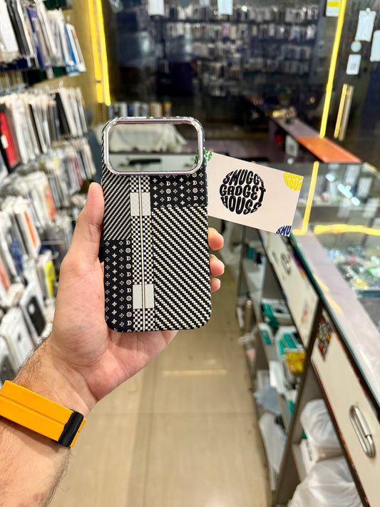 Aramid Fibre MagSafe Case for Iphone (Black Moon Edition)