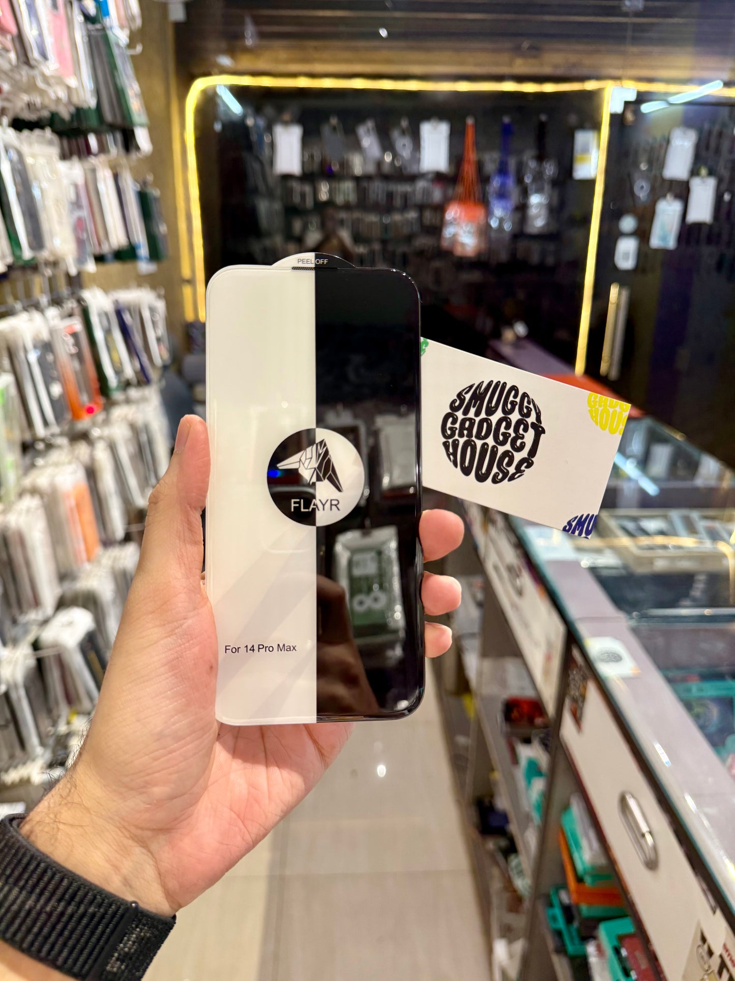 Flayr Borderless Tempered Glass Guard for Iphone