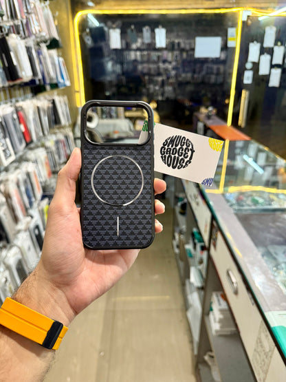 Slim Carbon Magsafe case for IPhone