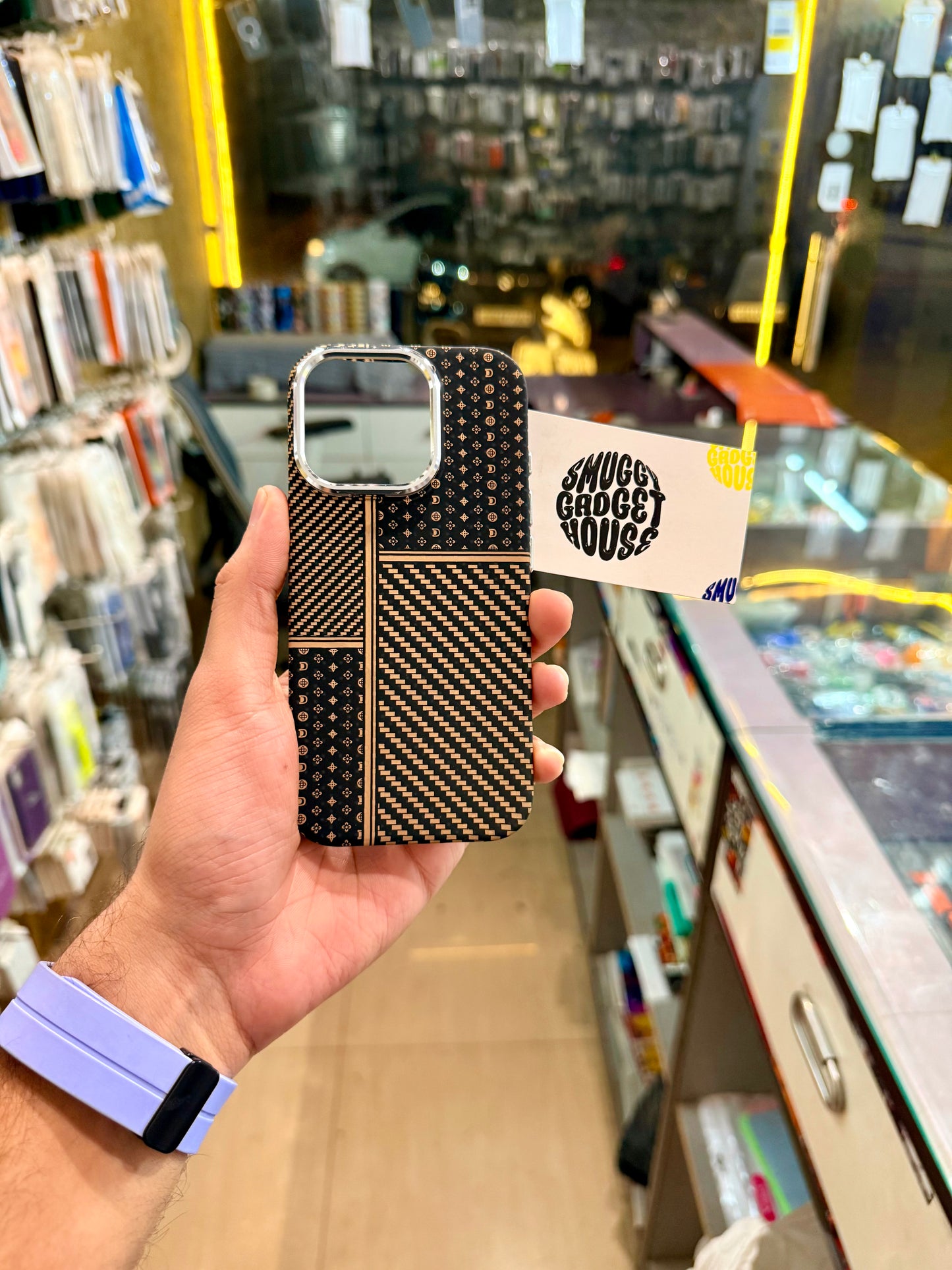 Brown Moon Aramid Fibre MagSafe Case for Iphone