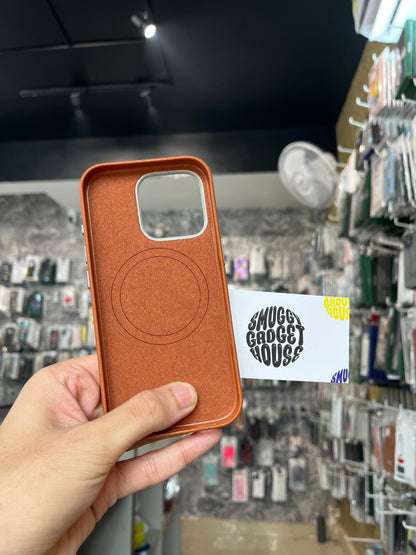 Smuggy Leather MagSafe Case for Iphone (Metallic stand)